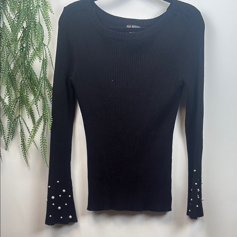 VENUS Black Embellished Long Sleeve Crew Neck Sweater. ( ref T 422)